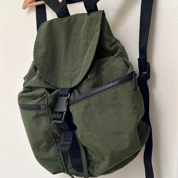 BAGGU Olive Green Backpack - Picture 2 of 5